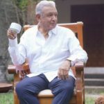 ROMPE AMLO SILENCIO Y PIDE DINERO PARA CUBA