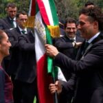 INICIA EL SUEÑO MUNDIALISTA: SHEINBAUM ABANDERA A LA SELECCIÓN