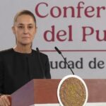 CUESTIONA SHEINBAUM COBROS A DEPORTADOS