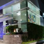 POLICÍAS PARTICIPAN EN DESPOJO HOTELERO