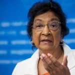 RECIBE NAVI PILLAY PRESTIGIOSO NOBEL PAZ