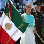 VERACRUZ CELEBRA EL 205 ANV. DE LA ARMADA CON DESFILE Y RECONOCIMIENTOS